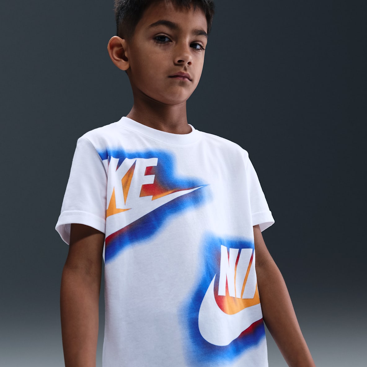 Nike Glow With Me Nike Glow With Me Playera para niños talla pequeña