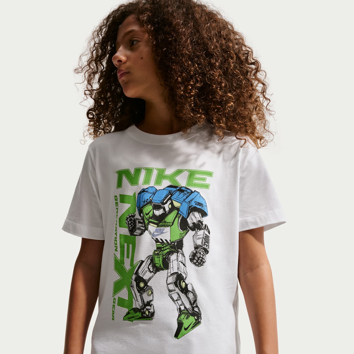 Nike Sportswear Playera para niños talla grande