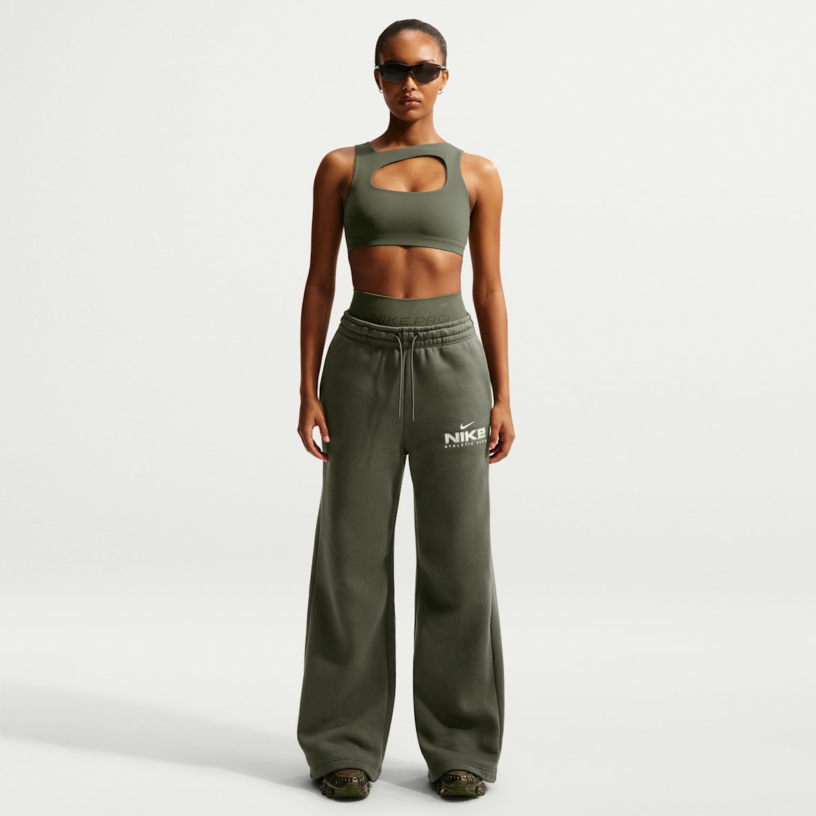 Nike Sportswear Women's High-Waisted Fleece Trousers