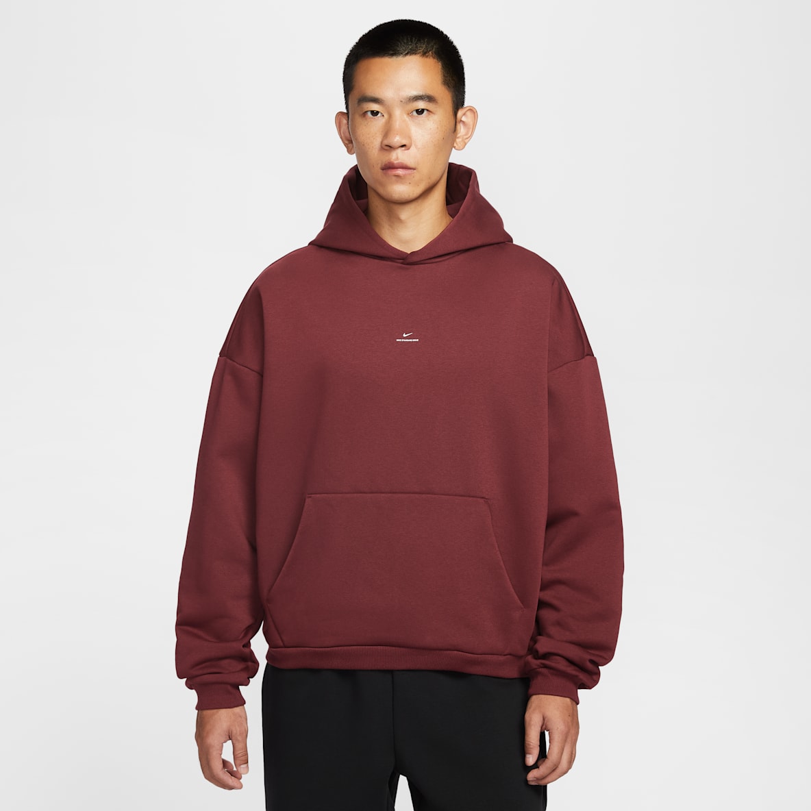 Nike Standard Issue Nike Standard Issue Men's Therma-FIT Brushed Basketball Pullover Hoodie