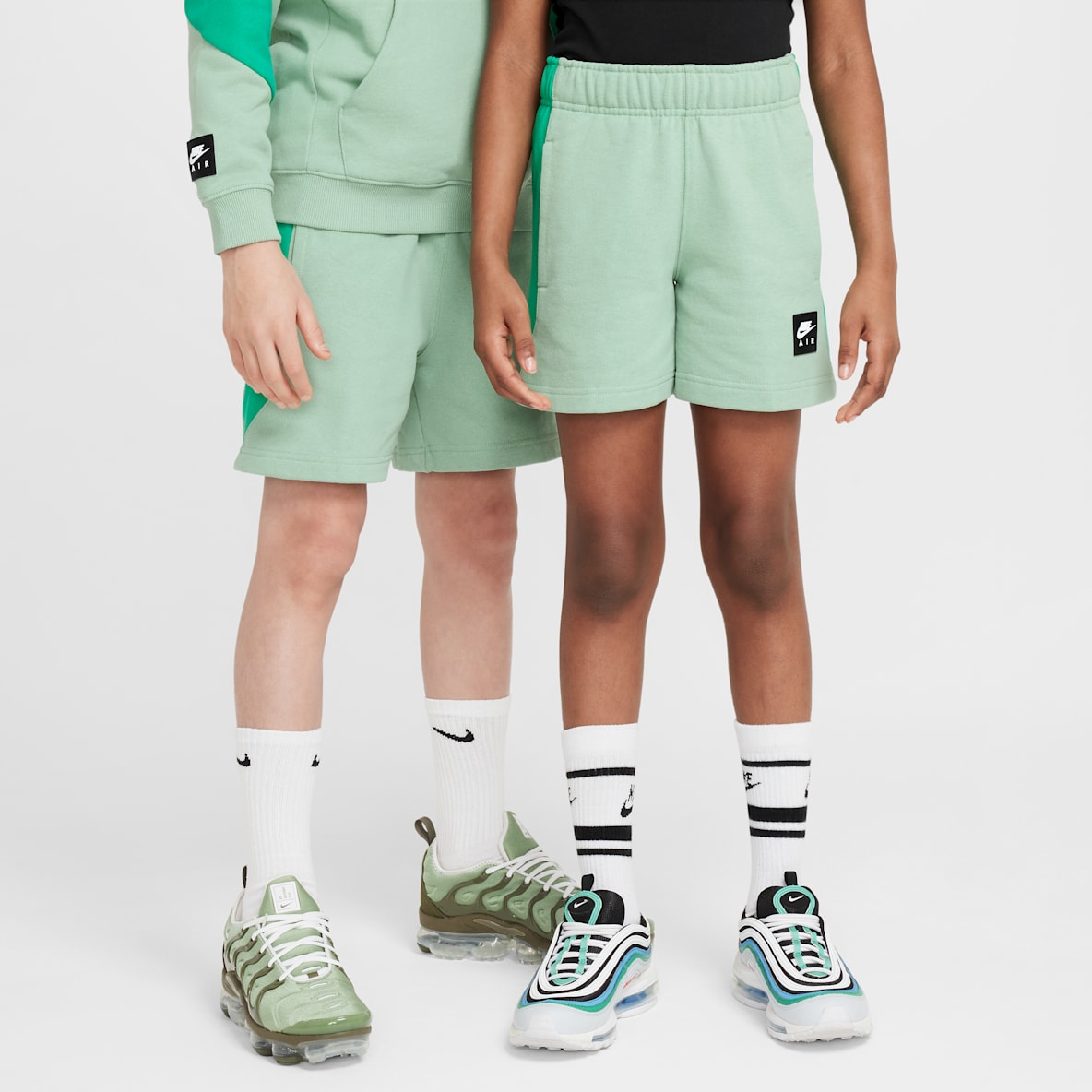 Nike Air Nike Air Older Kids' Fleece Shorts