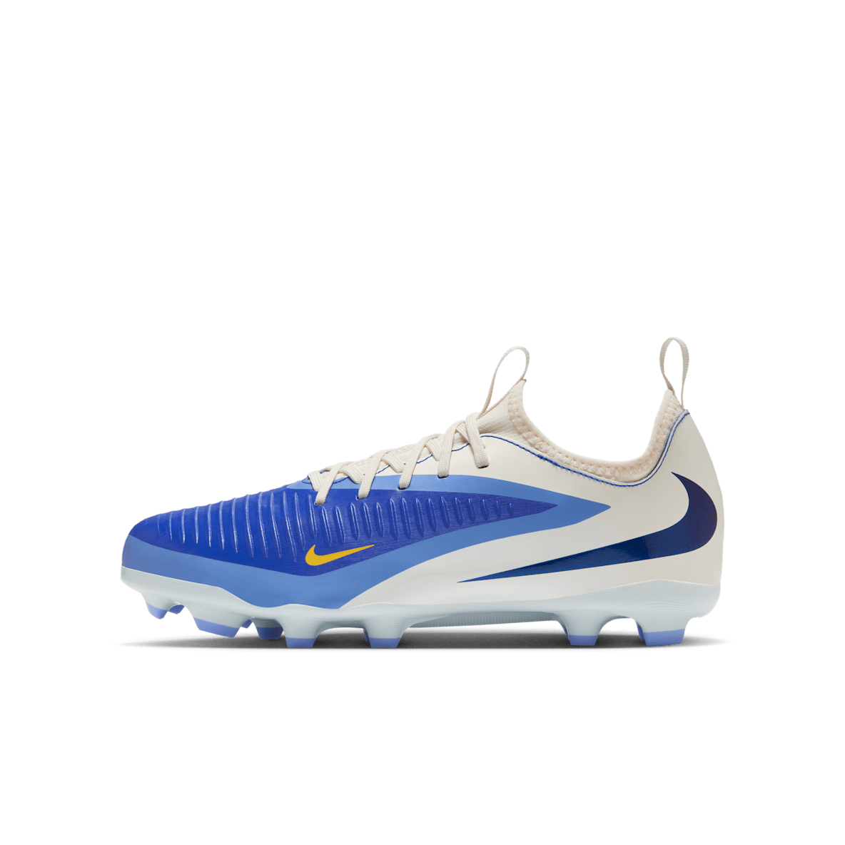 Nike Jr. Phantom 6 Low Academy LV8 Nike Jr. Phantom 6 Low Academy LV8 Older Kids' Multi-Ground Football Boot