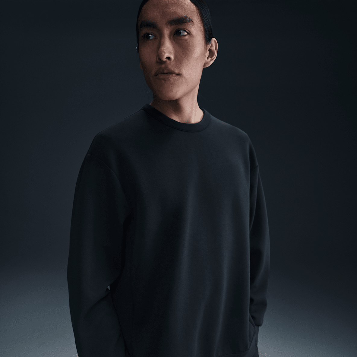 Nike 24.7 ImpossiblySoft Nike 24.7 ImpossiblySoft Męska bluza z półokrągłym dekoltem Dri-FIT