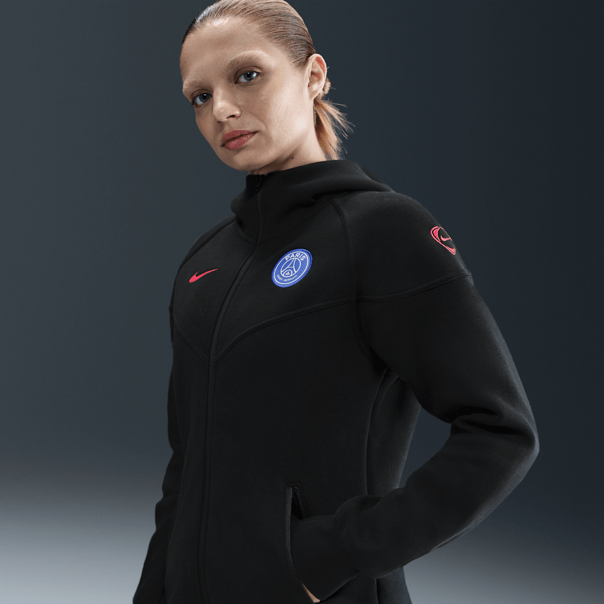 Paris Saint-Germain Tech Windrunner Third Paris Saint-Germain Tech Windrunner Third Women's Nike Total 90 Football Fleece Full-Zip Hoodie