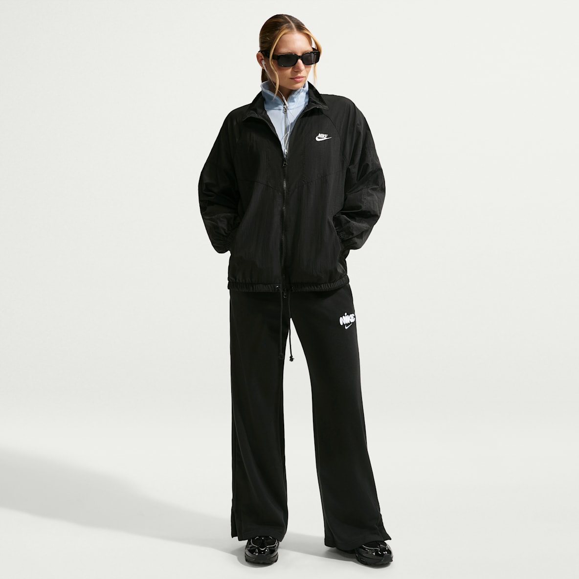 Nike Sportswear Women's Mid-Rise Fleece Trousers