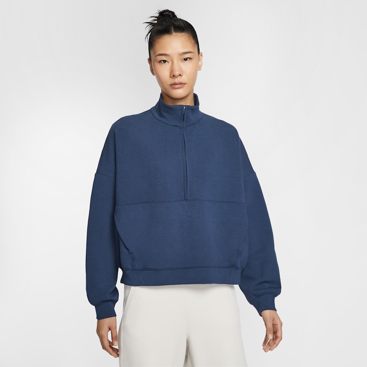 Nike 24.7 ImpossiblySoft Women's Dri-FIT Oversized 1/2-Zip Top