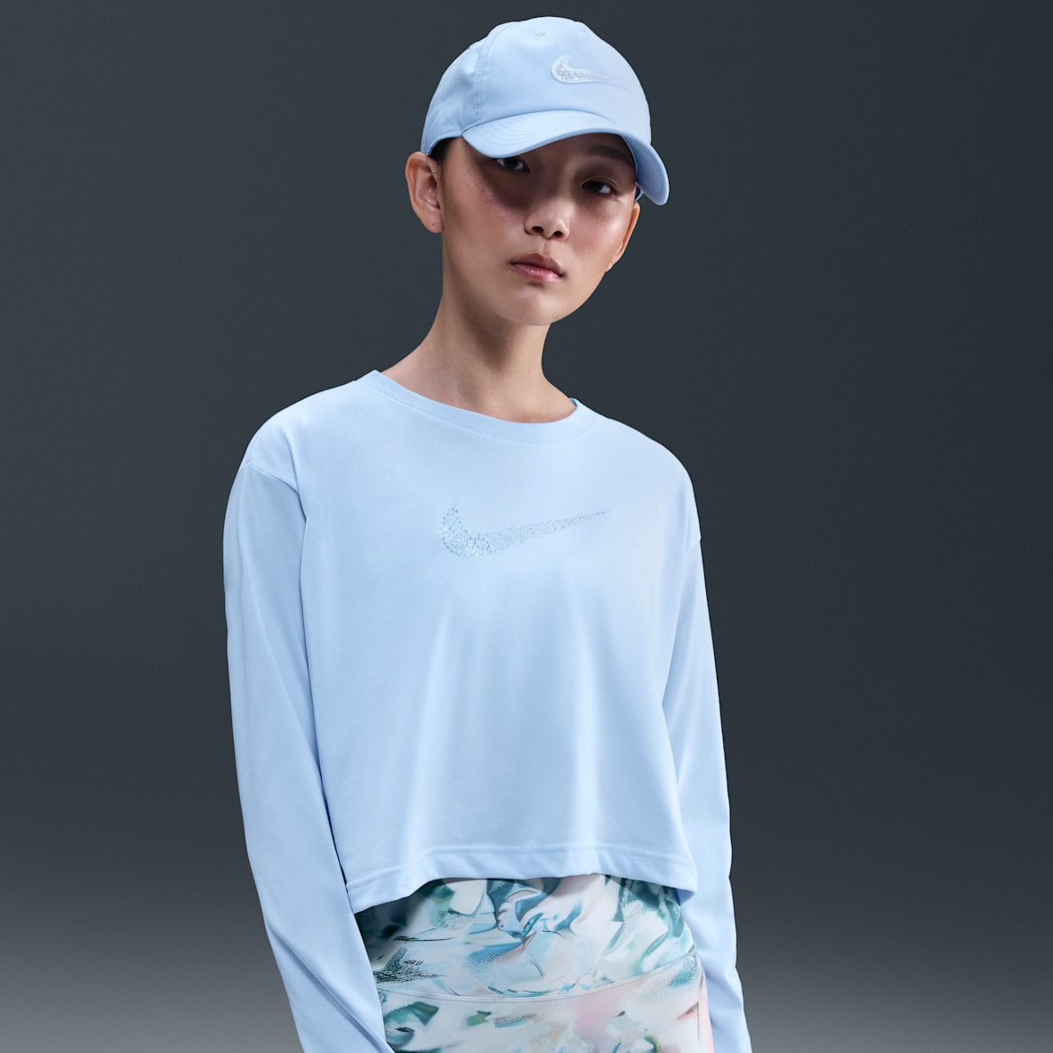 Nike Women's Artist Collection Nike Women's Artist Collection Women's Dri-FIT Cropped Long-Sleeve T-Shirt