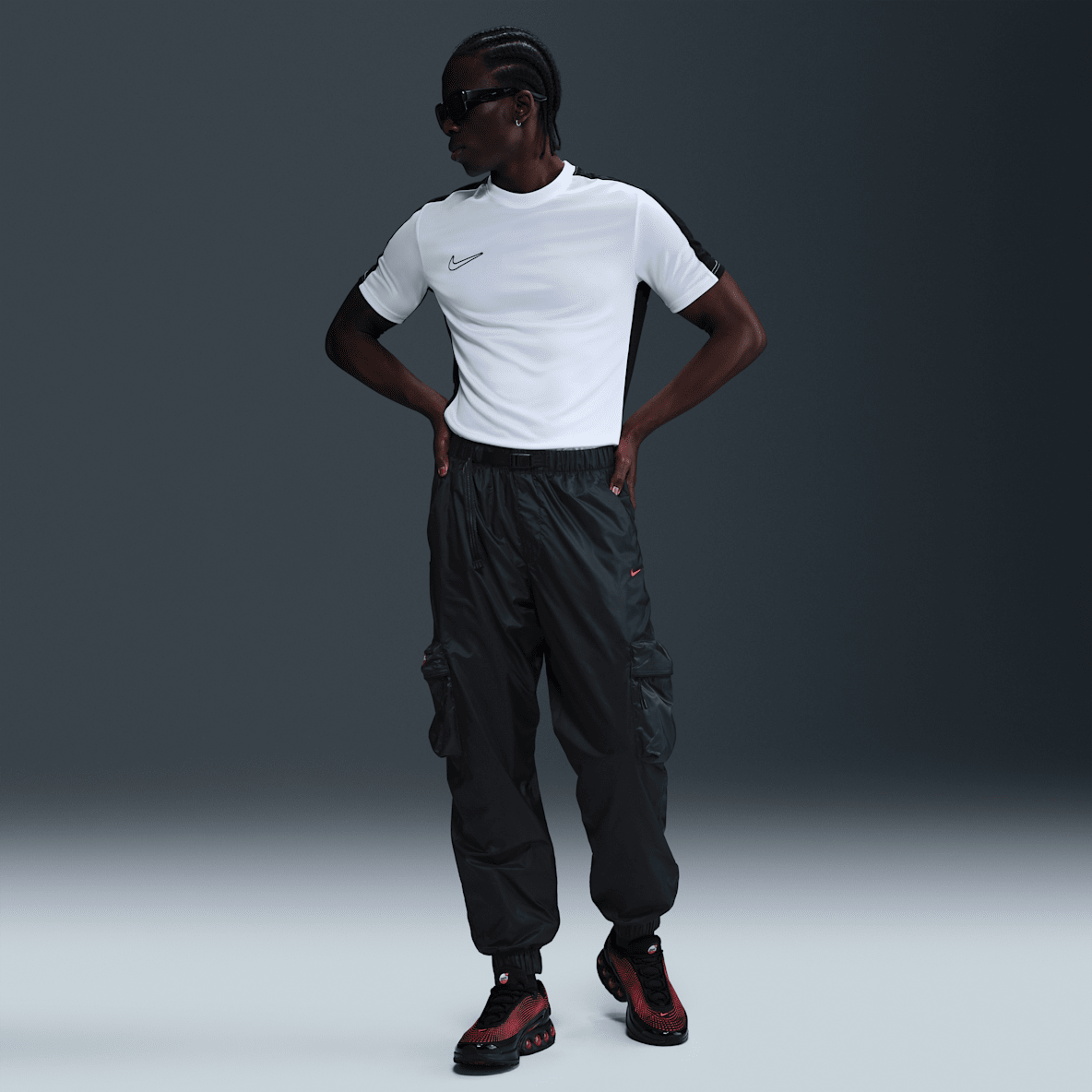 Liverpool FC Tech Special Edition Liverpool FC Tech Special Edition Pantalon tissé doublé Nike Football pour homme