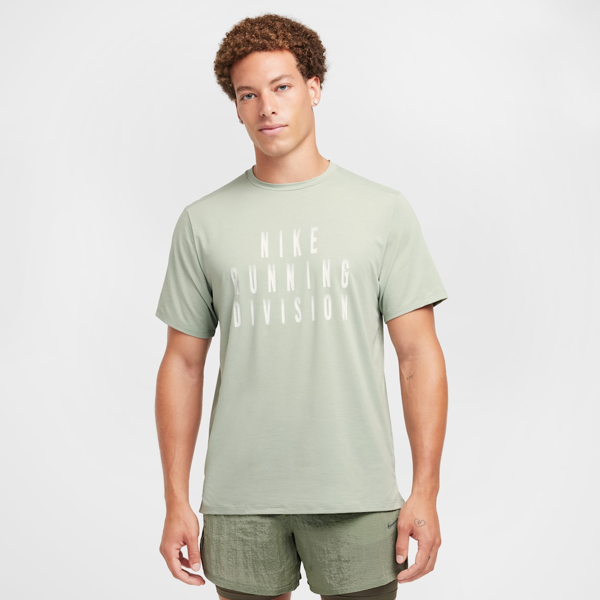 Nike Rise 365 Running Division Nike Rise 365 Running Division Playera de correr de manga corta Dri-FIT para hombre