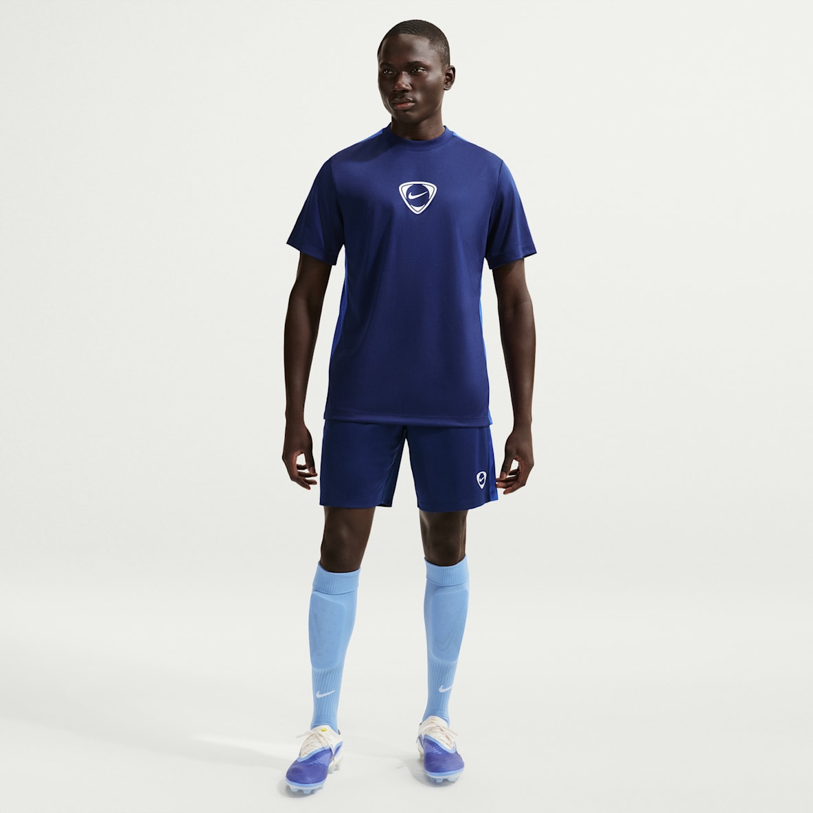 Nike Academy+ Men's Dri-FIT Football Shorts