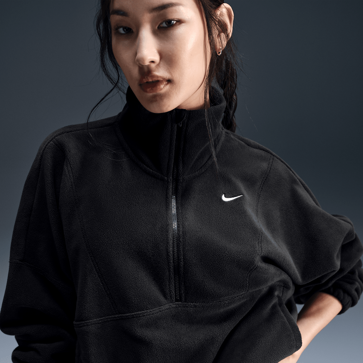 Nike One Nike One Sudadera de tejido Fleece Therma-FIT oversized de 1/2 cierre para mujer