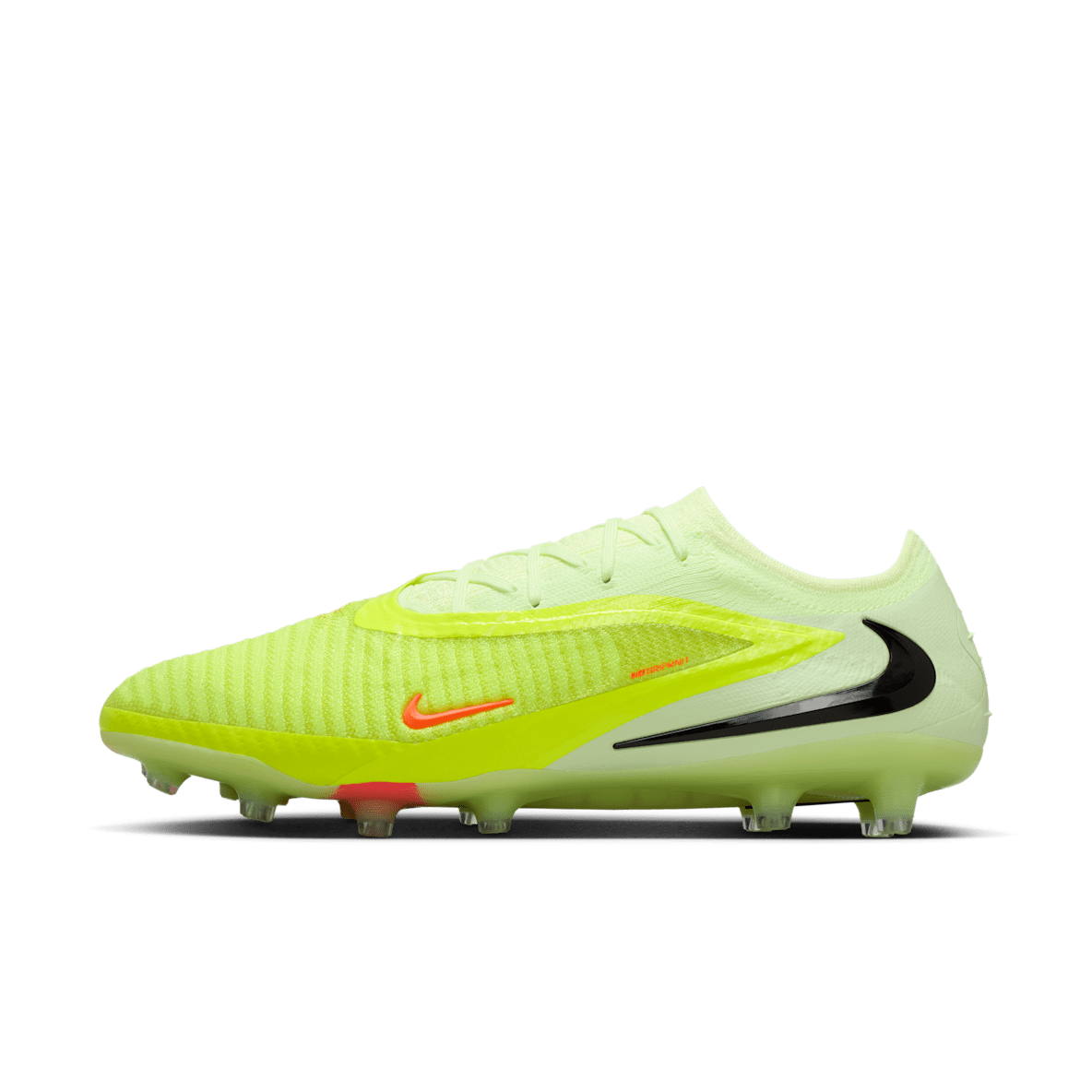 Nike Phantom 6 Low Elite Nike Phantom 6 Low Elite Fotballsko til kunstgress