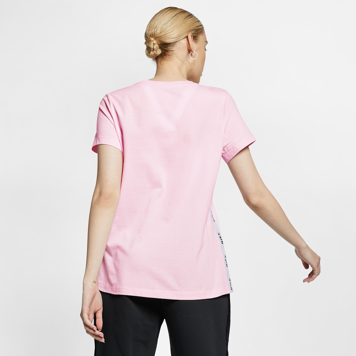 Nike Sportswear Nike Sportswear T-skjorte med logo til dame