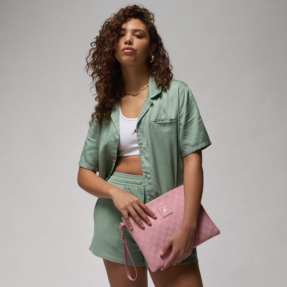 Jordan Monogram Pouch (0.69L)