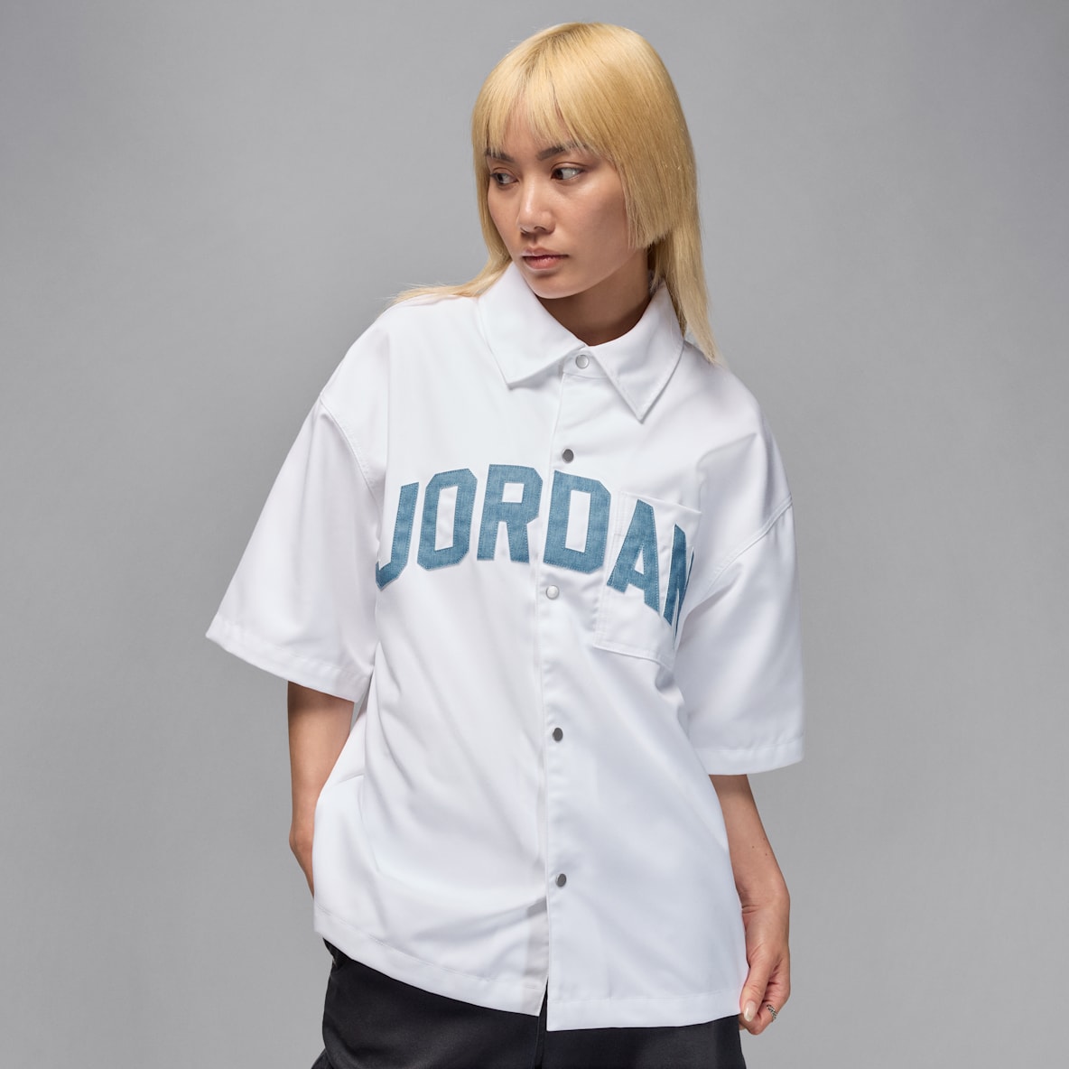Jordan Flight Camisa de manga corta de tejido Woven para mujer