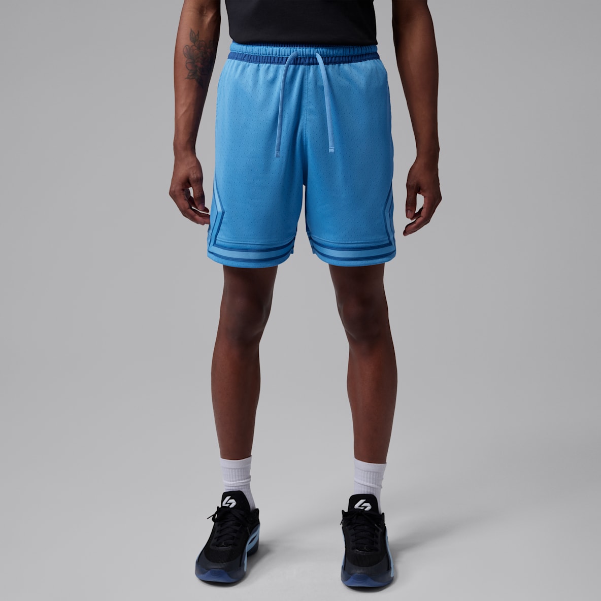 Jordan Sport Men's Dri-FIT Mesh Diamond Shorts