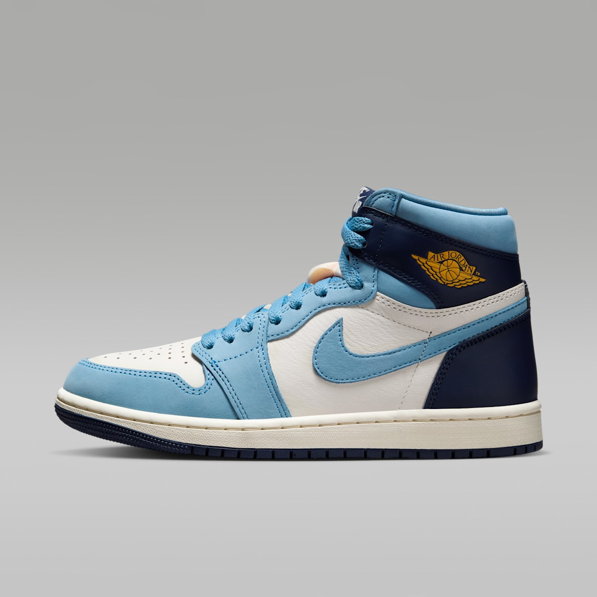 Air Jordan 1 Retro High OG 'First in Flight' Air Jordan 1 Retro High OG 'First in Flight' Women's Shoes