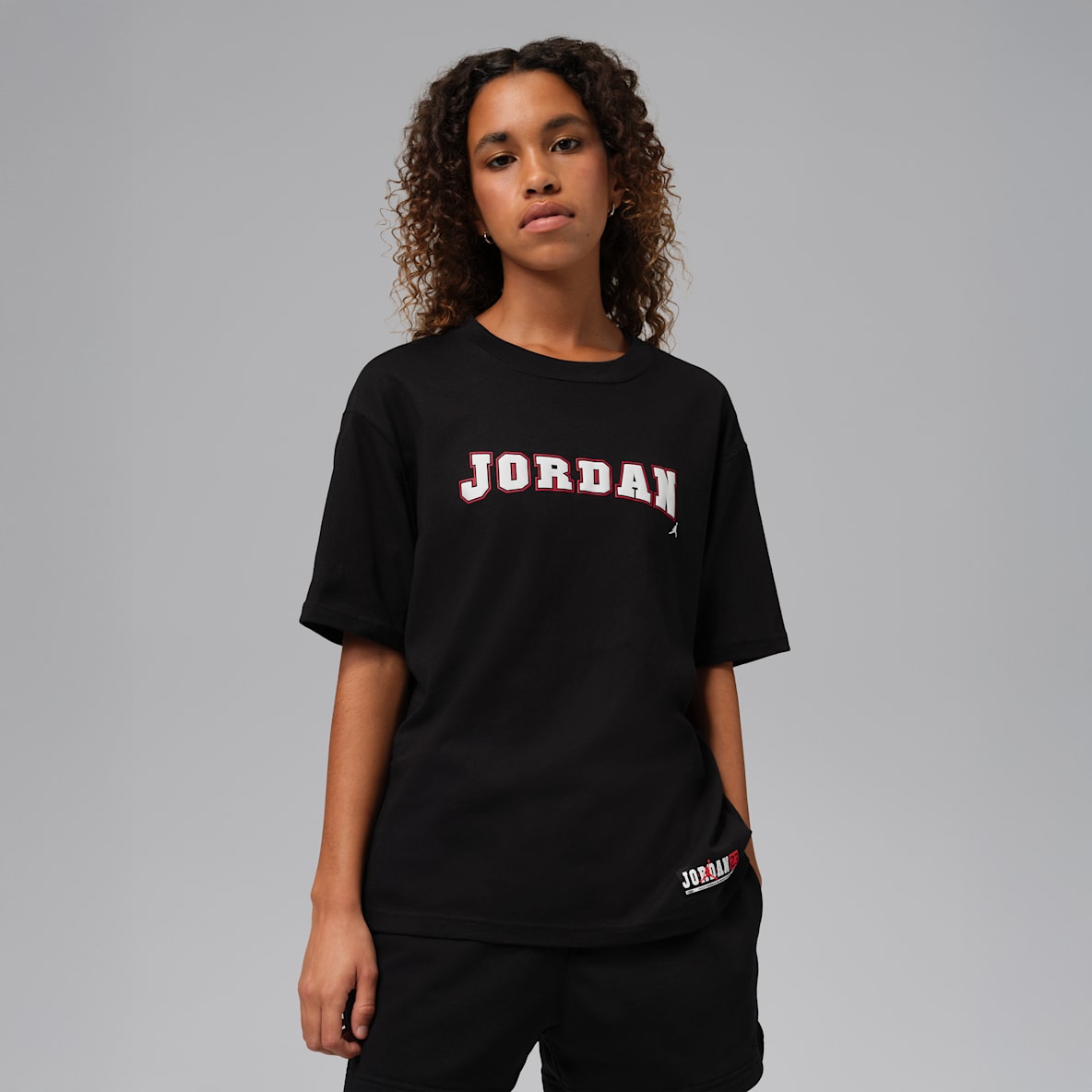 Jordan Brooklyn Playera con gráfico para mujer