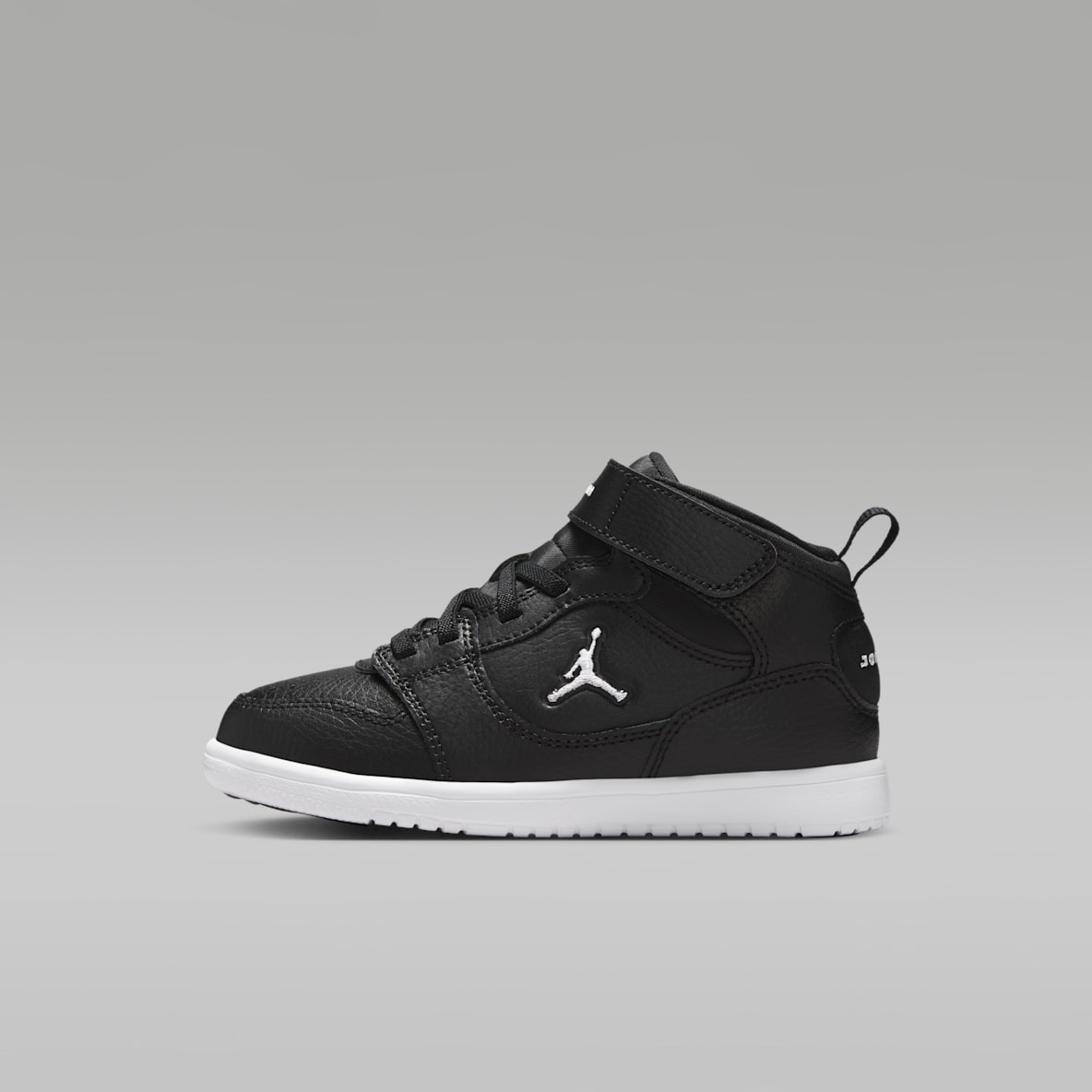 Jordan Court Connect Mid Younger Kids' Shoes