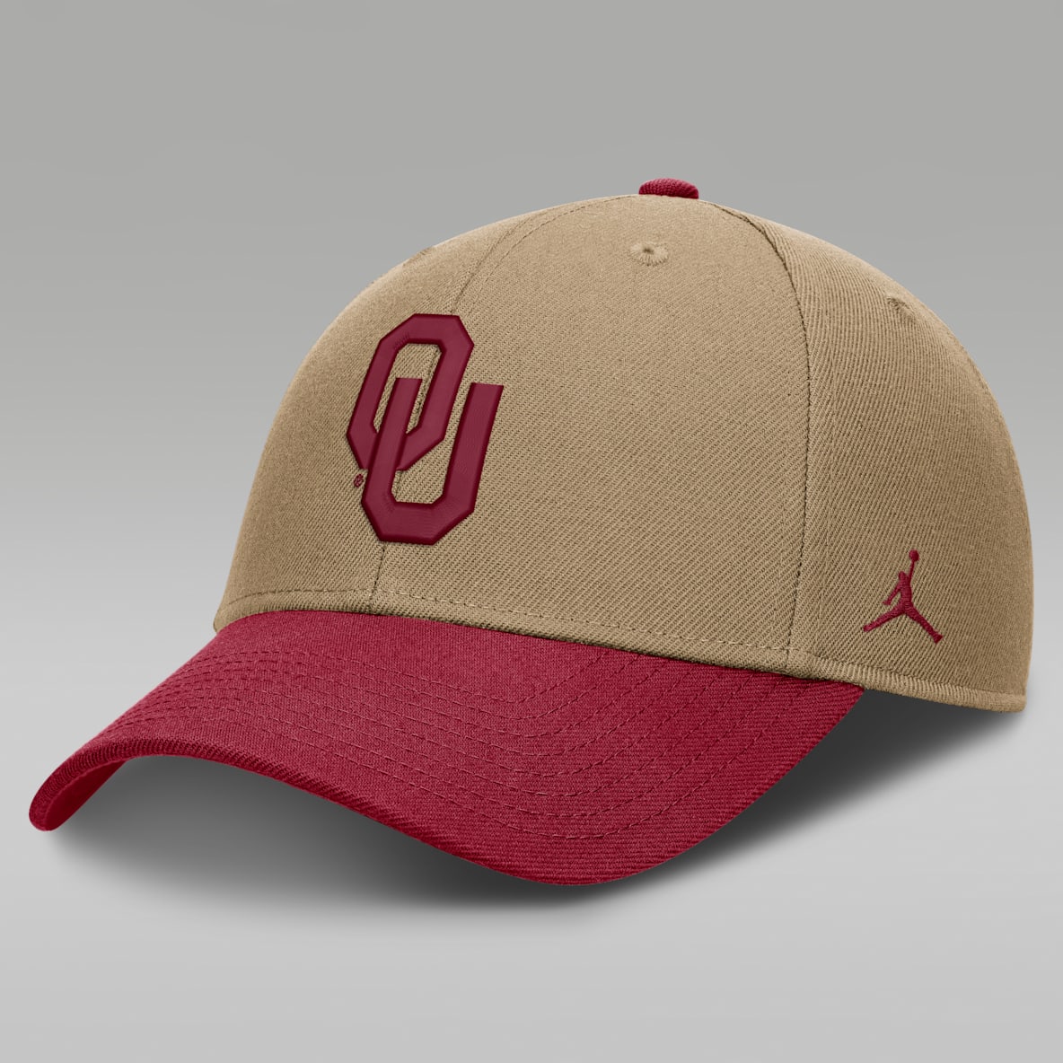 Oklahoma Primetime Rise Gorra de rejilla universitaria marca Jordan Dri-FIT ajustable para hombre