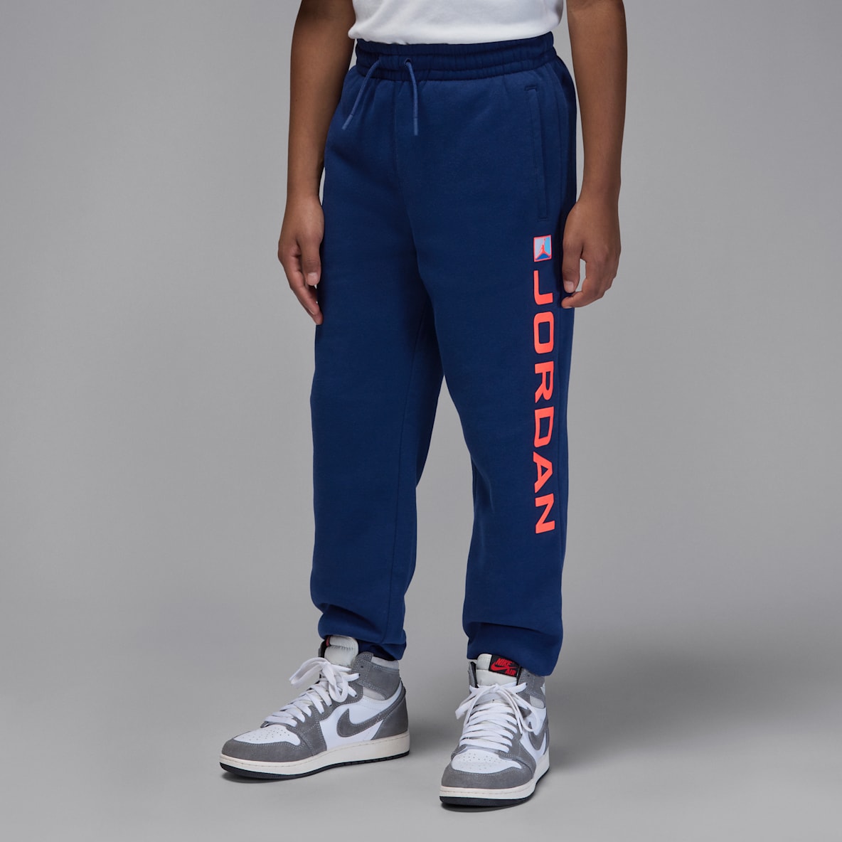 Jordan Essentials Big Kids' Fleece Baseline Pants
