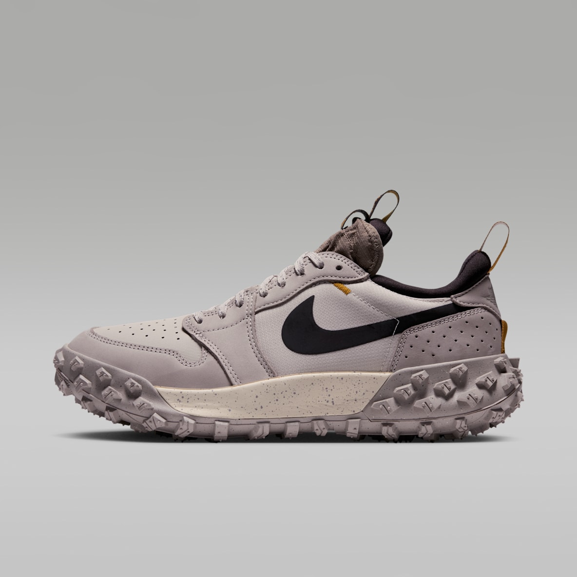 Air Jordan 1 Element Low A/T Tenis para hombre