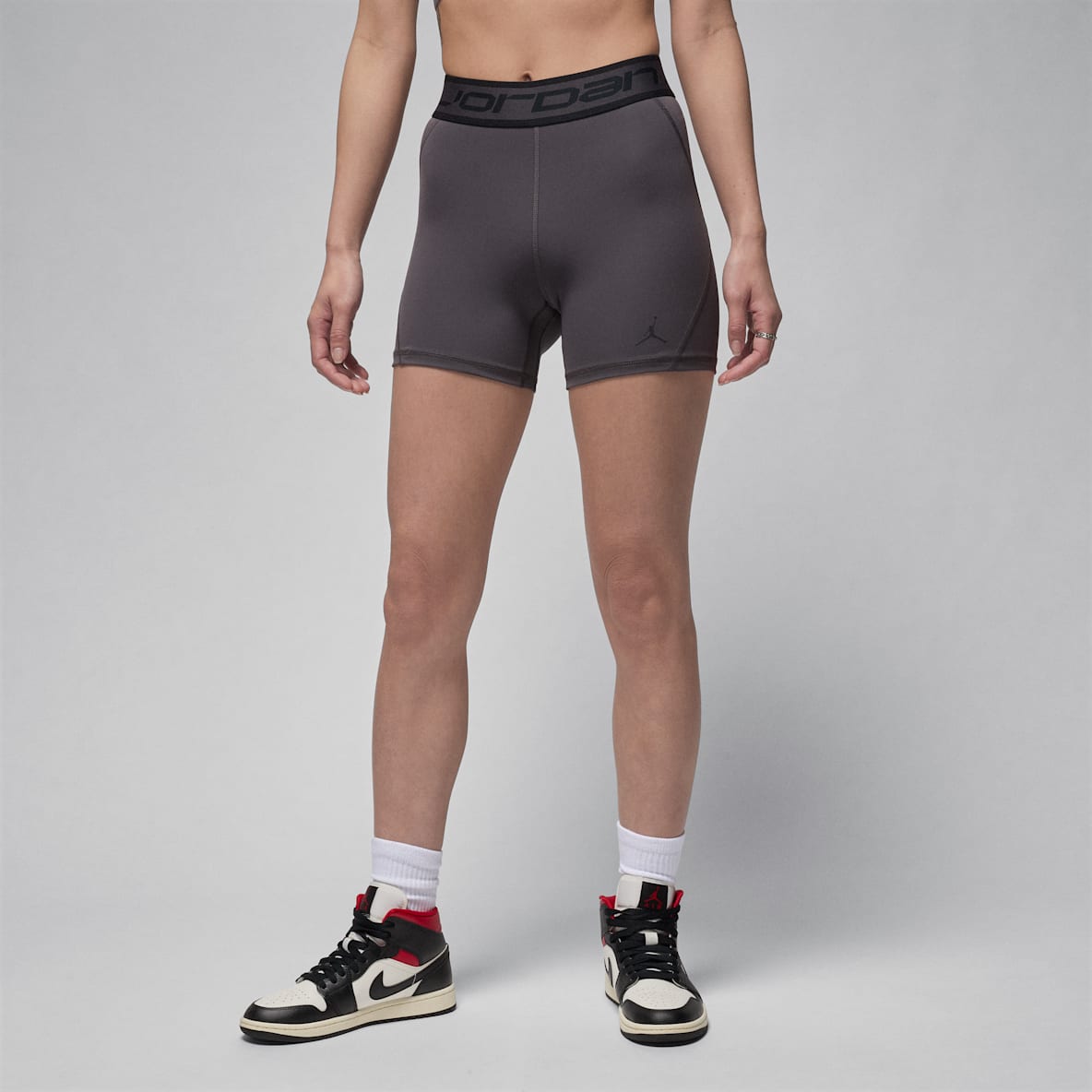 Jordan Sport Women's 5" Shorts