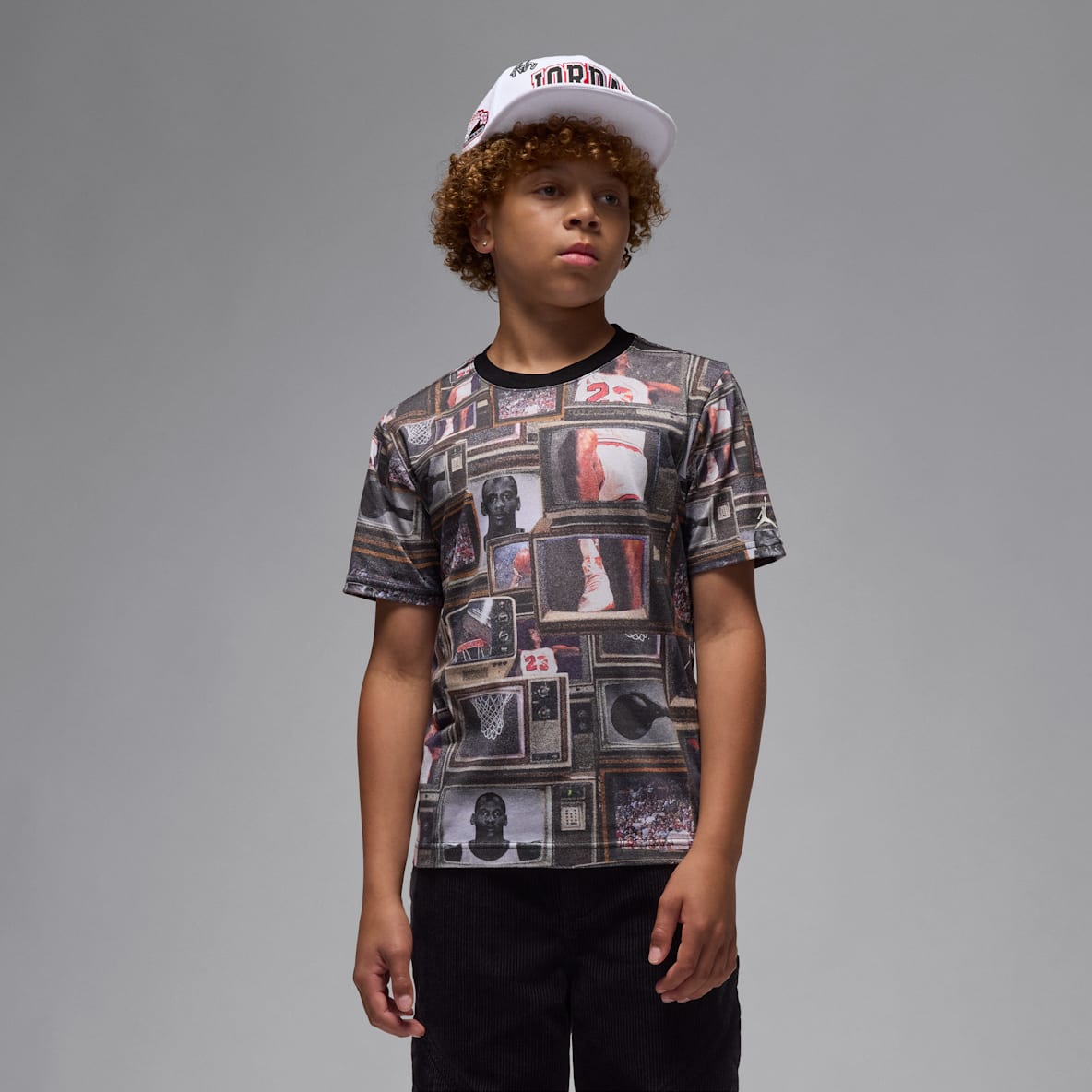 Jordan Flight Essentials Jordan Flight Essentials Playera con logotipo 3.0 encuadrado para niño talla grande