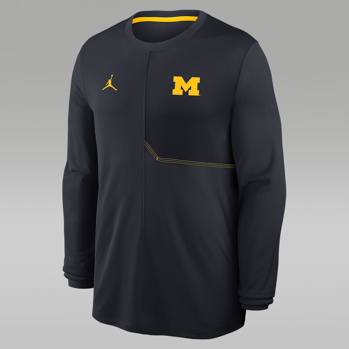 Michigan Sideline Coach Playera de manga larga universitaria marca Jordan Dri-FIT para hombre