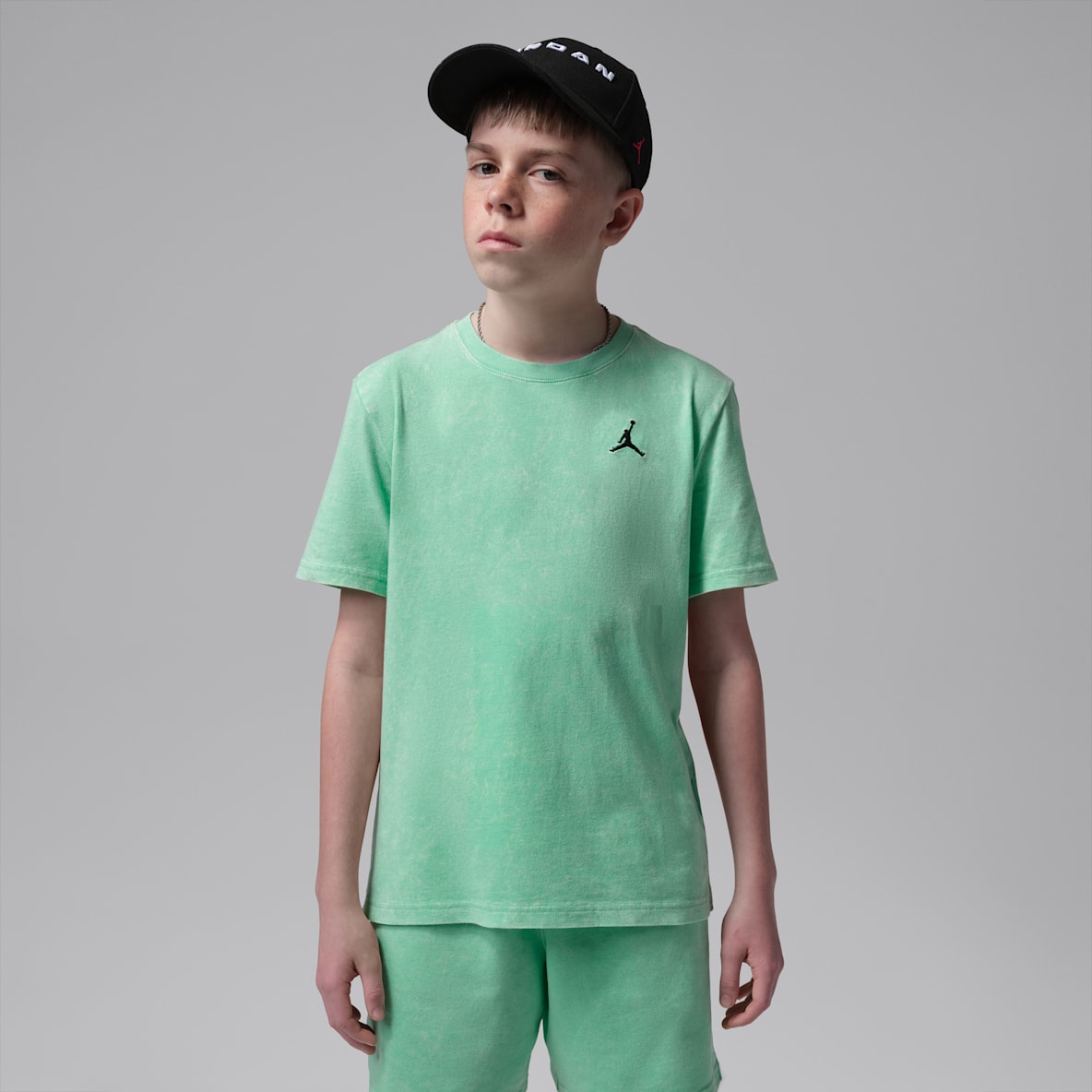 Jordan Playera Air bordada con lavado ácido para niños talla grande