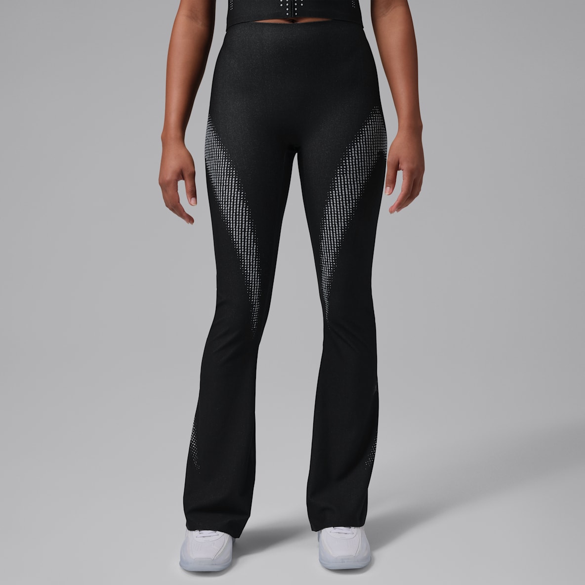 Jordan Sport Flightweight Leggings acampanados de talle alto Dri-FIT - Mujer