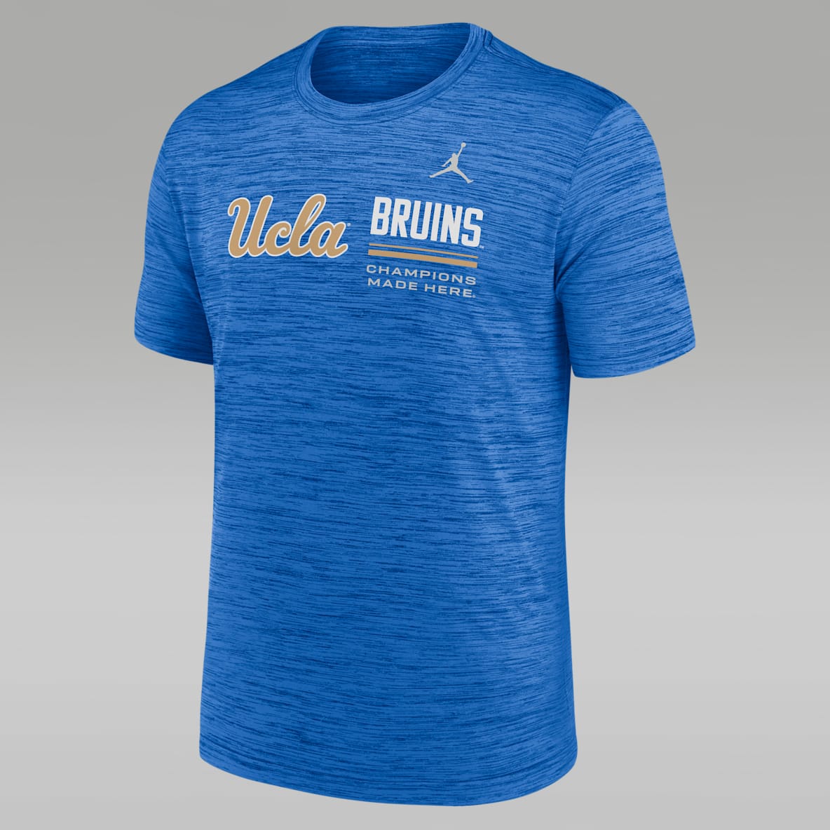 UCLA Sideline Velocity Playera universitaria Dri-FIT marca Jordan para hombre