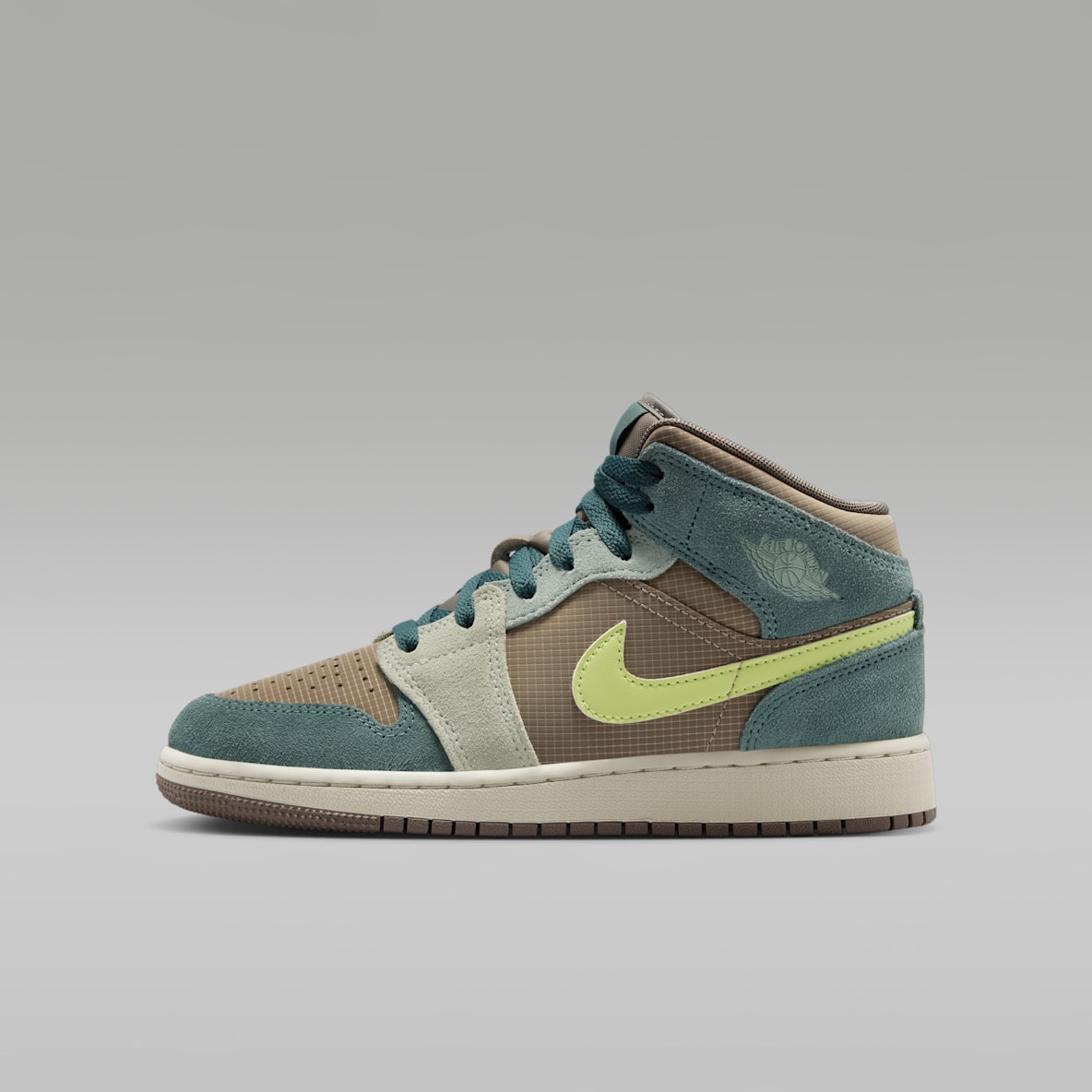 Air Jordan 1 Mid SE Big Kids' Shoes