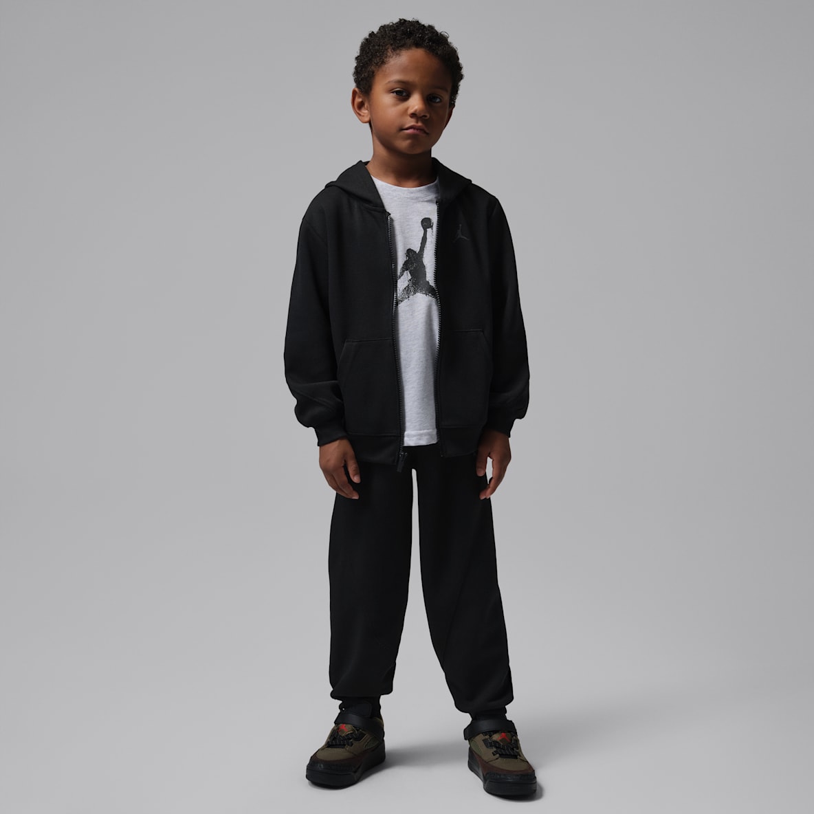 Jordan Dri-FIT Core Sport kétrészes, hosszú cipzáras kapucnispulóver-szett kisgyerekeknek