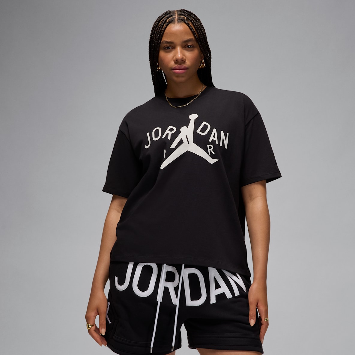 ジョーダン x ニーナ シャネル アブニー ジョーダン x ニーナ シャネル アブニー Tシャツ