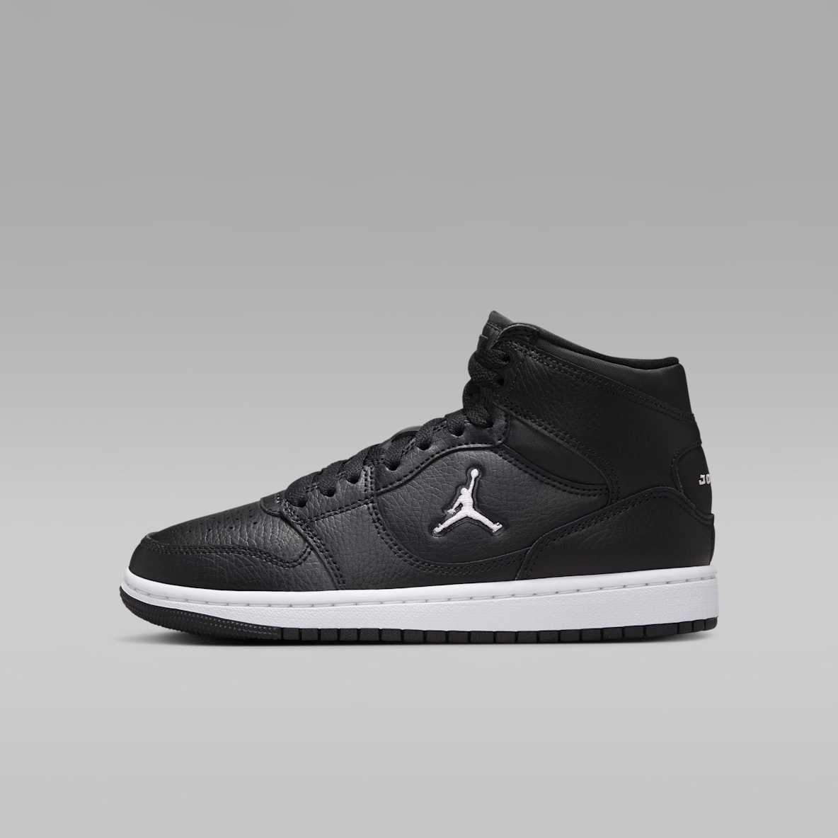 Jordan Court Connect Mid Older Kids' Shoes