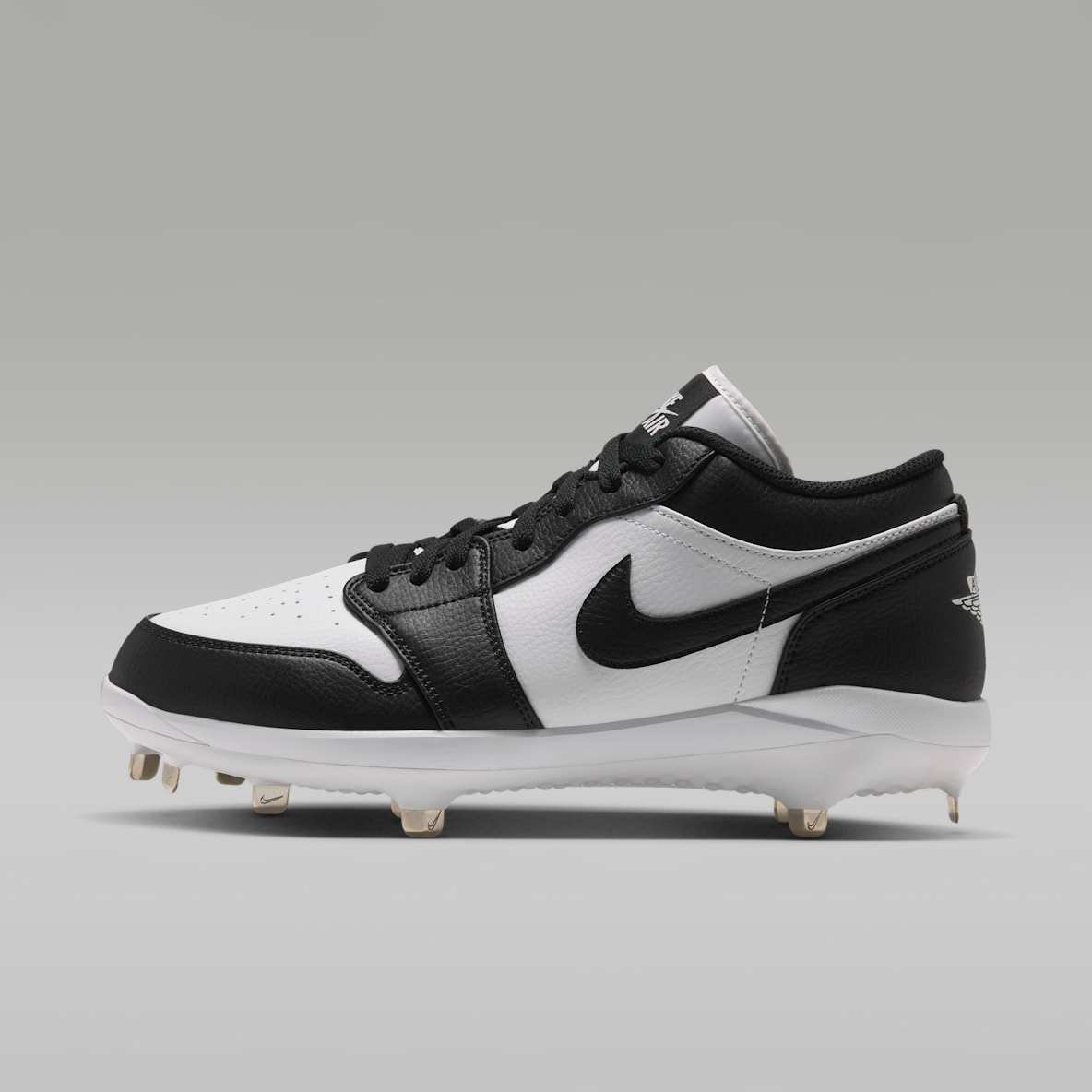 Jordan 1 Retro Low Metal Baseball Cleats