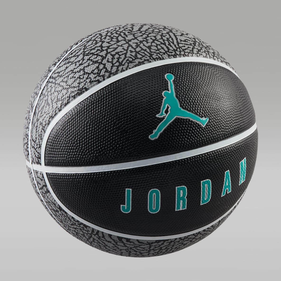 조던 플레이그라운드 2.0 8P 농구공(공기 제거 상태)