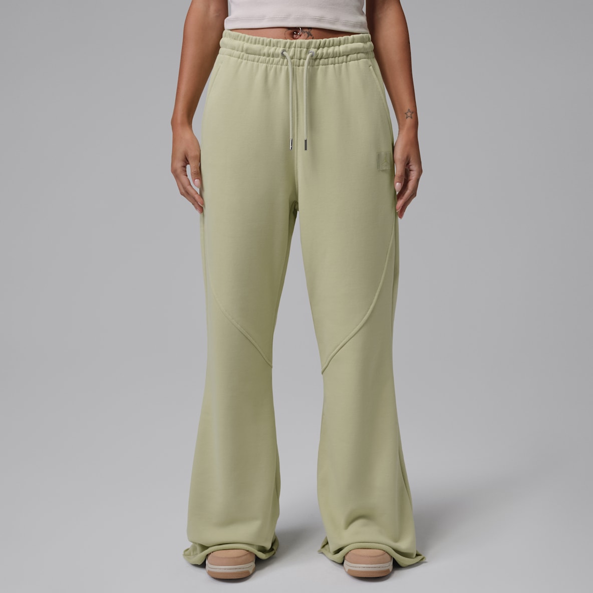 Jordan Pants acampanados para mujer