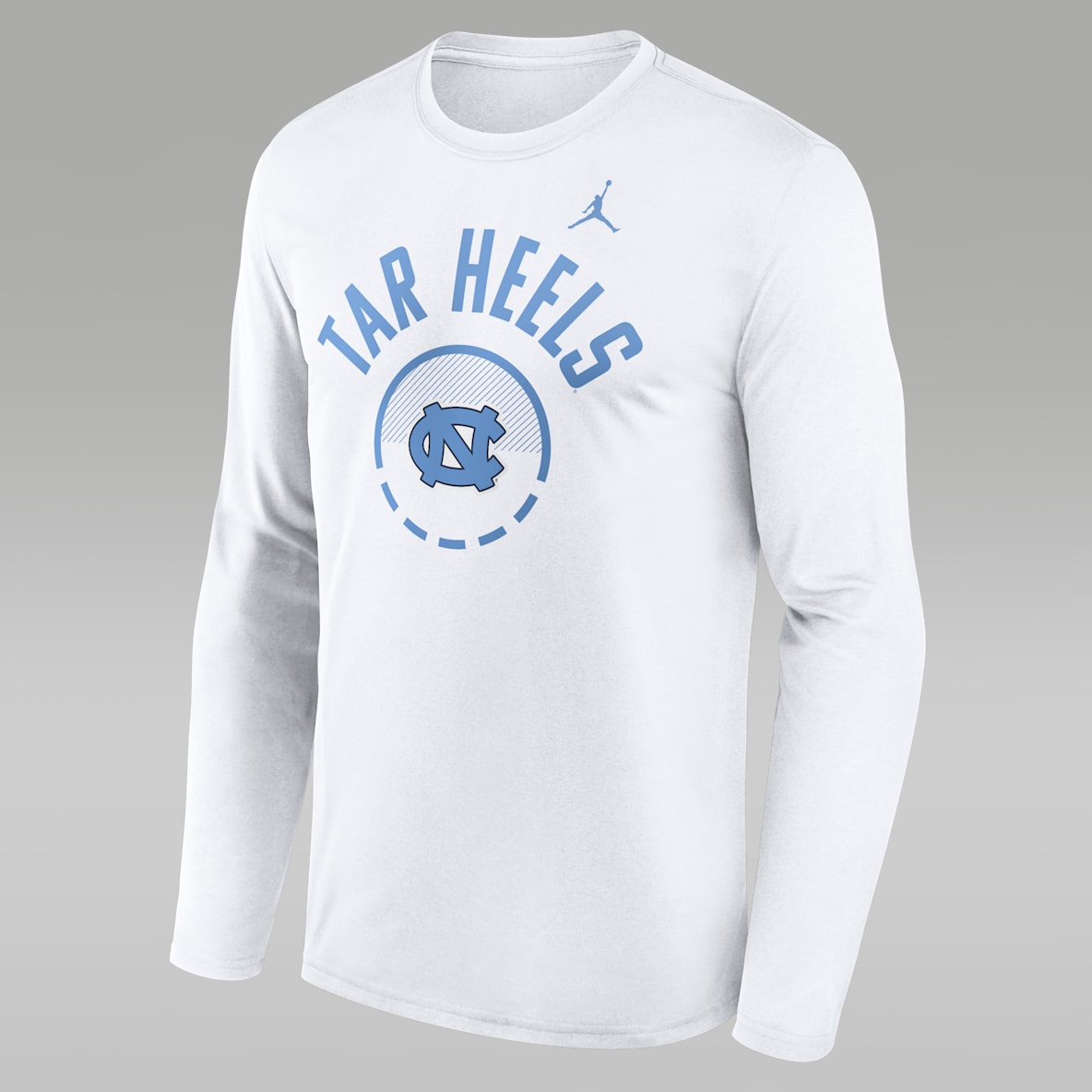 North Carolina Courtside Playera de manga larga universitaria marca Jordan Dri-FIT para hombre