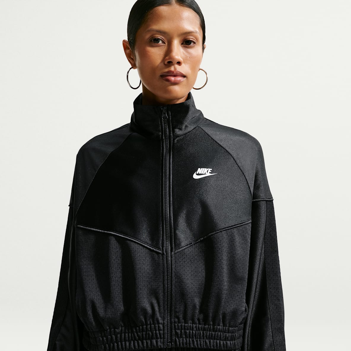 Nike Sportswear Chamarra Windrunner oversized para mujer
