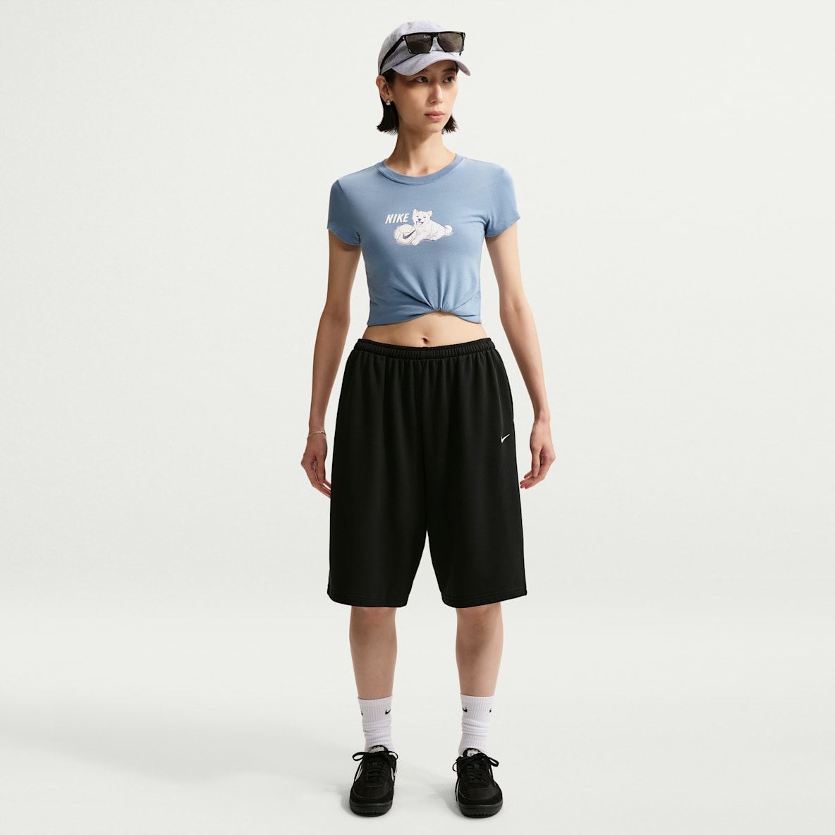Nike Sportswear Women's Oversized Mid-Rise French Terry Bermuda Shorts