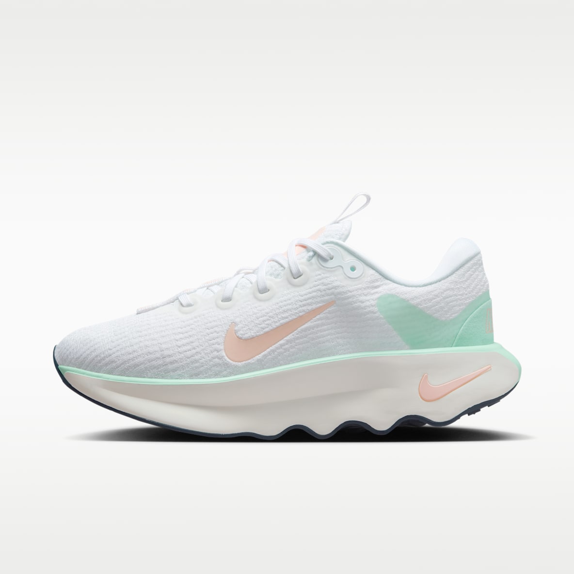 Nike Motiva Tenis de caminata para mujer