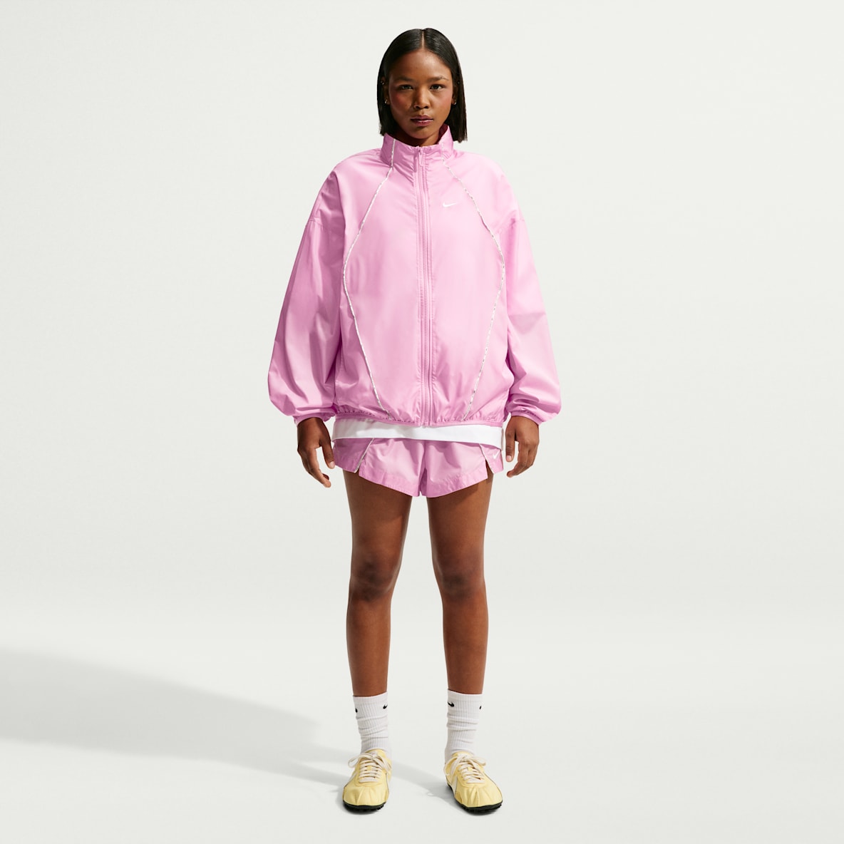 Nike Sportswear Women's Loose Mid-Rise Repel Woven Shorts