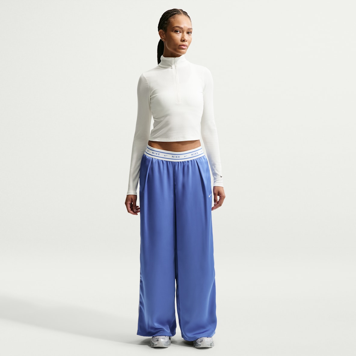 Nike Sportswear Women's Loose Mid-Rise Satin Pants