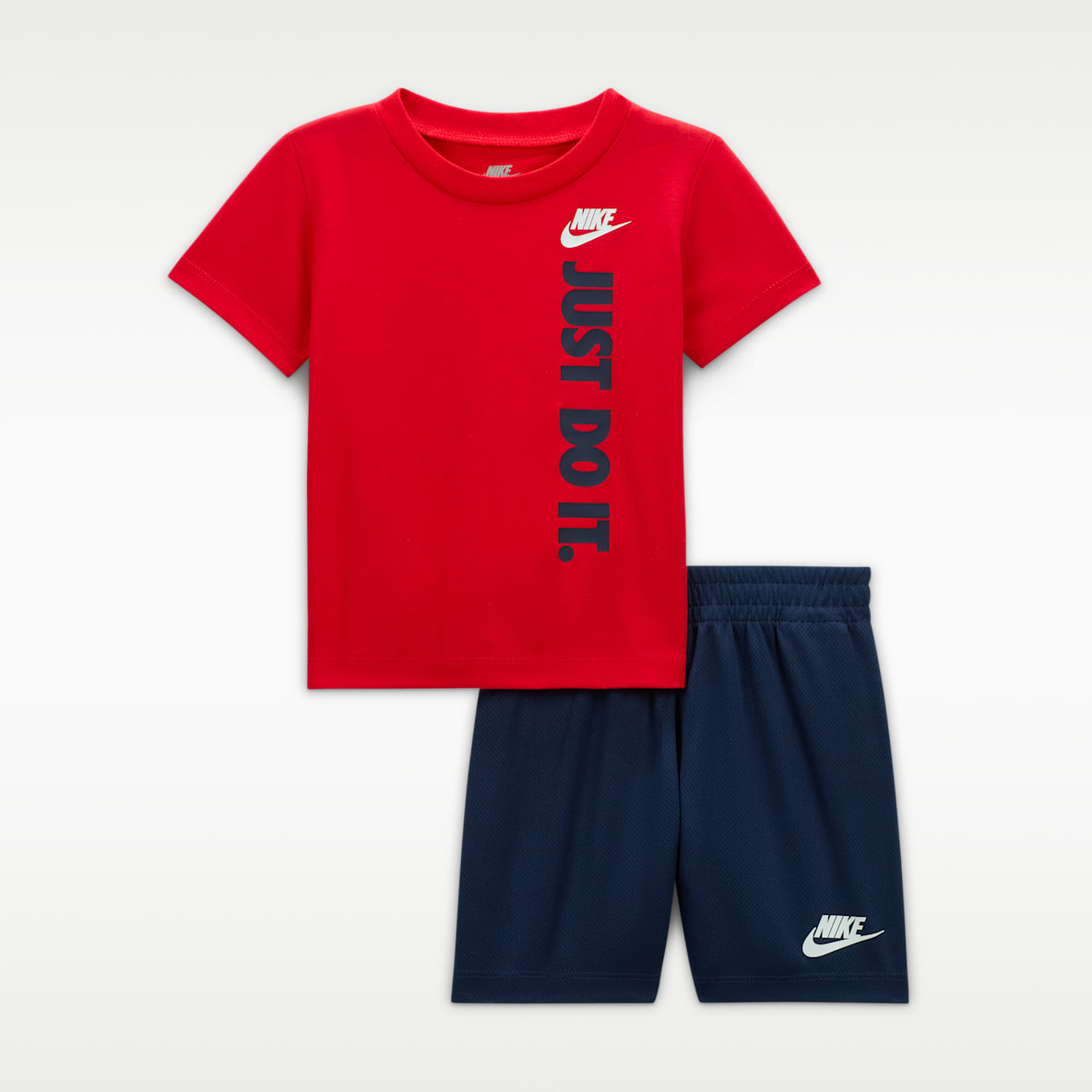 Nike Set med t-shirt och shorts med tryck för baby (12-24 mån)