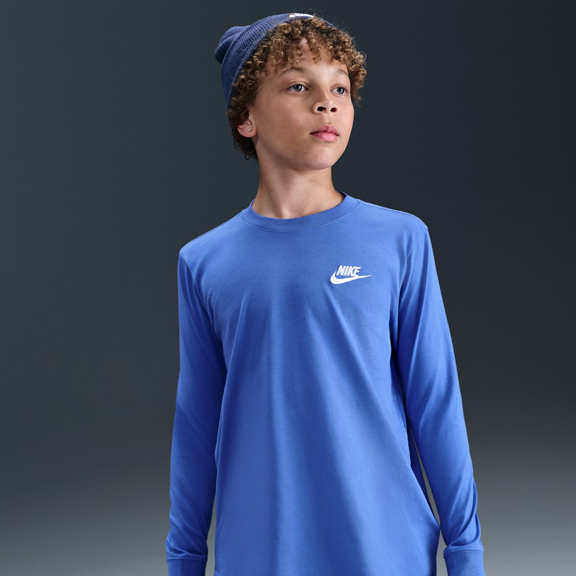 Nike Sportswear Big Kids' Long-Sleeve T-Shirt