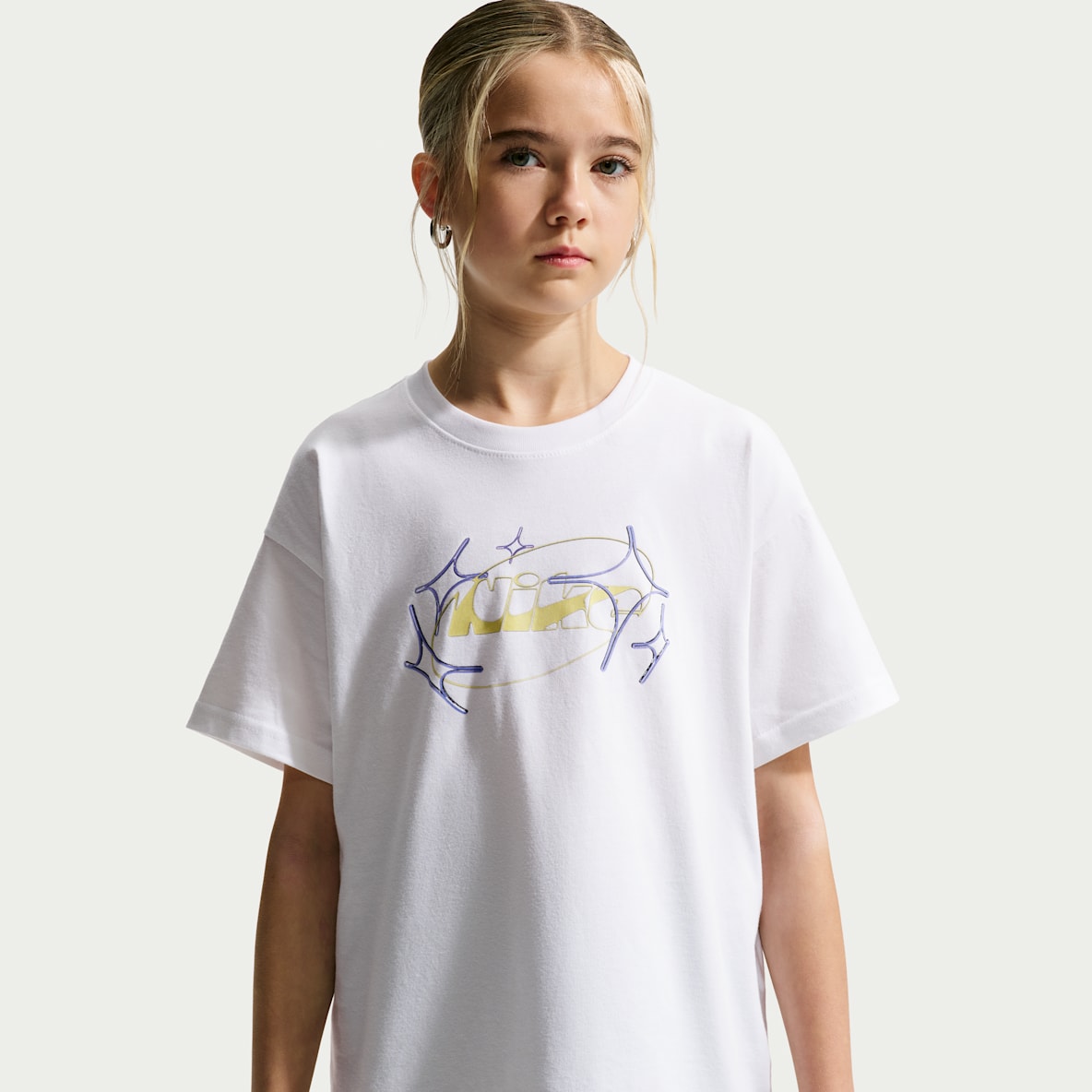 Nike Sportswear Older Kids' (Girls') T-Shirt