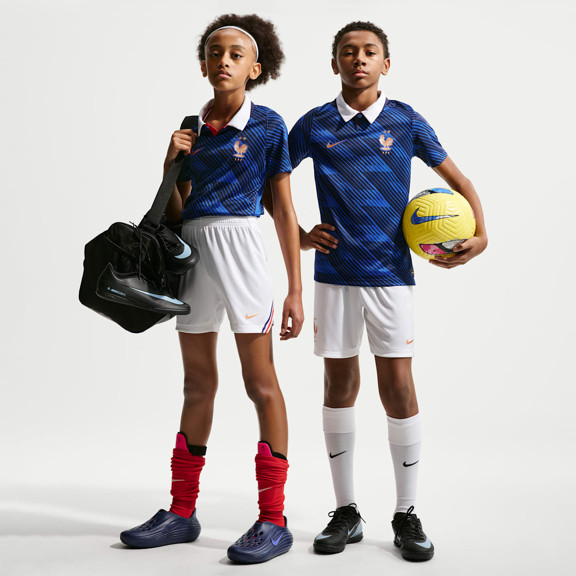 FFF 2026 Stadium Home Older Kids' Nike Dri-FIT Football Replica Shorts