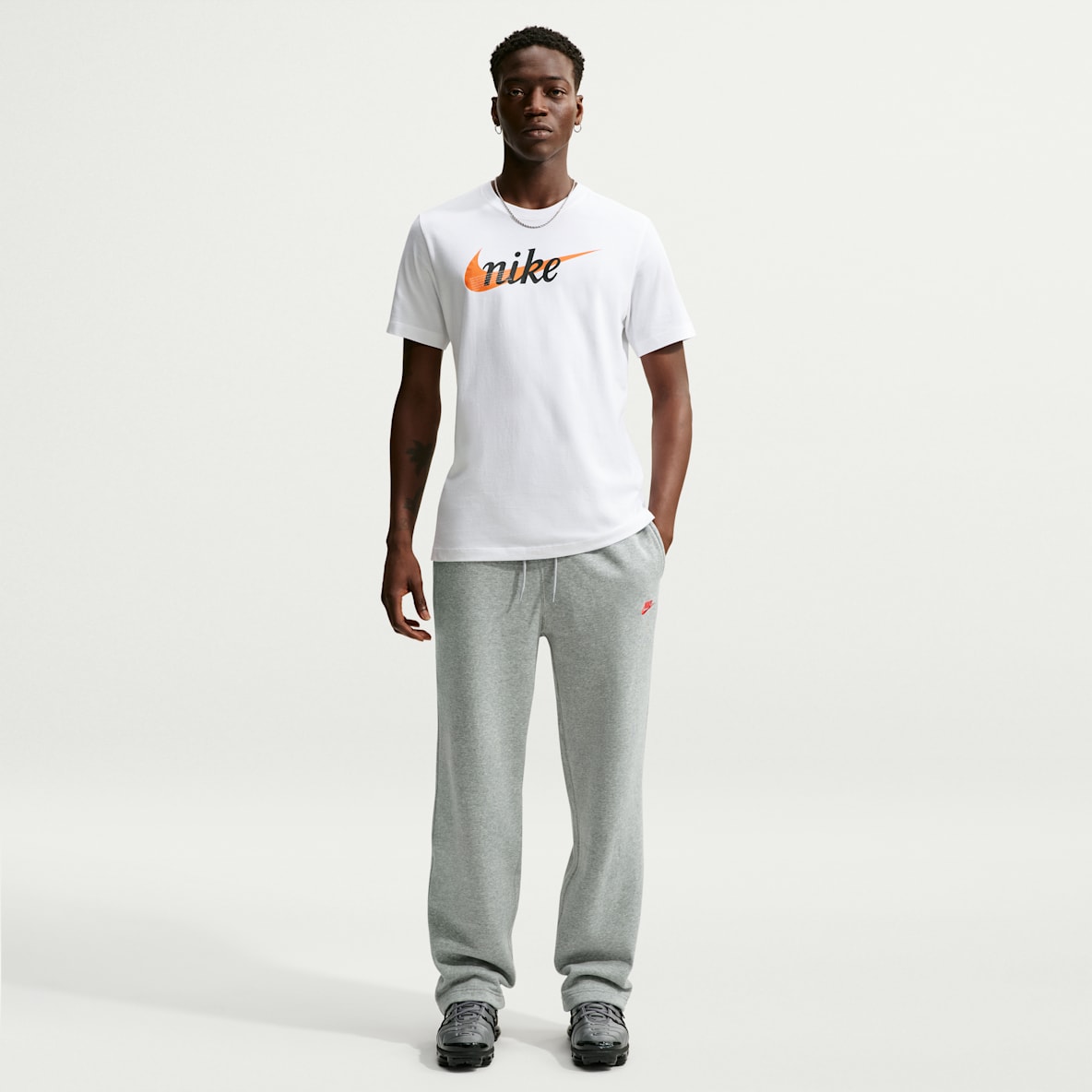 Nike Club Men's Open-Hem Fleece Trousers